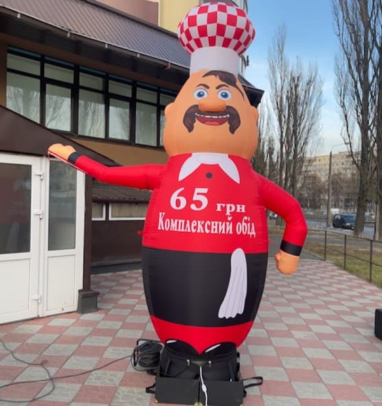 Inflatable waving man chef 340 cm with fan for advertising of convenience store