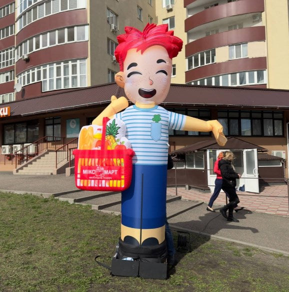 Inflatable hand puppet 340 cm for outdoor advertising of a grocery store