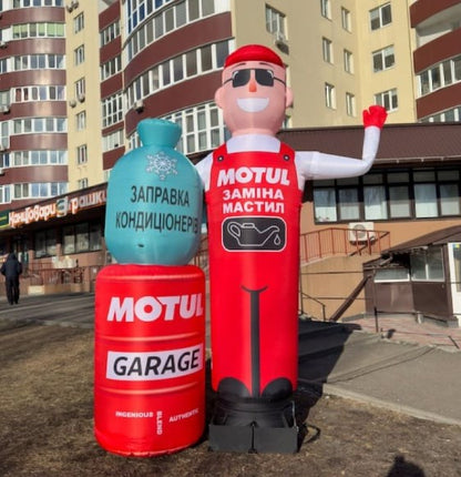 Inflatable set Air conditioner filling station advertising 340 cm with a car mechanic figure