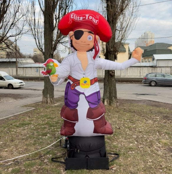 Inflatable pirate aeromen 340 cm for holidays and outdoor advertising