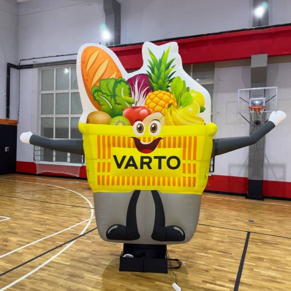 Basket with products Inflatable basket aeromen 340 cm for outdoor advertising of a grocery store