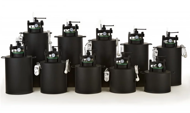 Autoklaw ChM-24 Lux (śruba na 24 puszki) do konserwacji z czarnego metalu