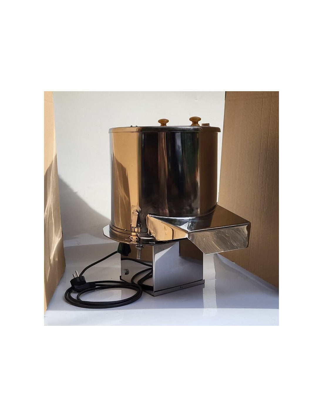 Przecinarka paszy Beczka AQUA NERZH-350 Protek (12 l, 350 W, 400 kg/godz.)